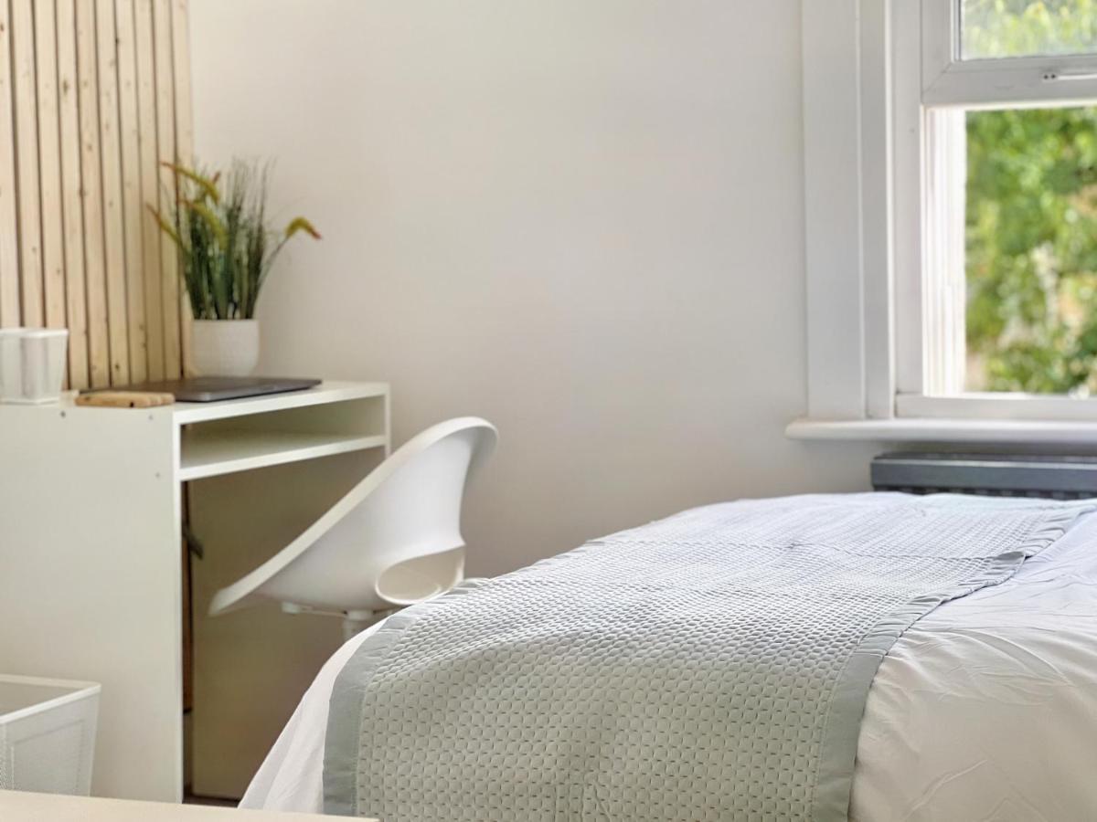 Modern Room In Centrally Located Apartment - Room 4 Londres Extérieur photo